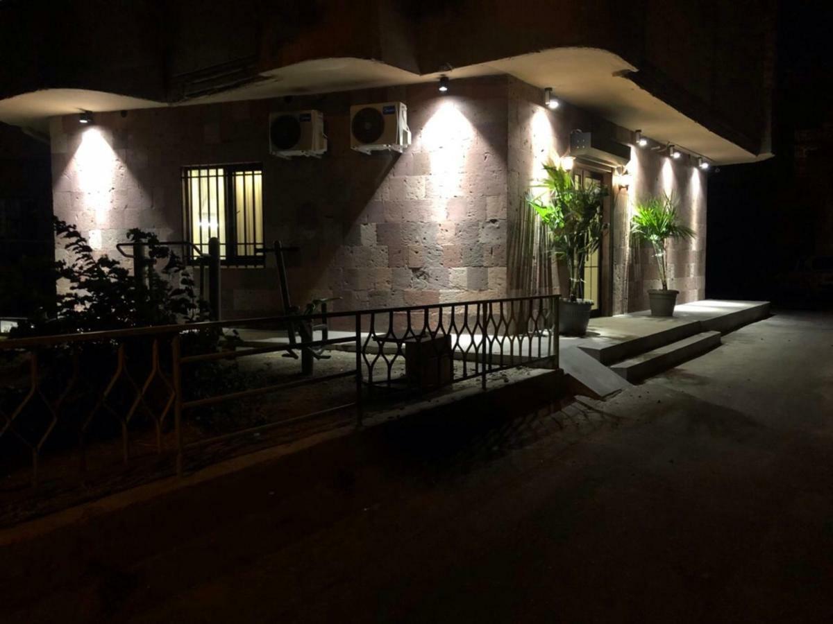 Street51 Hostel Yerevan Exterior photo